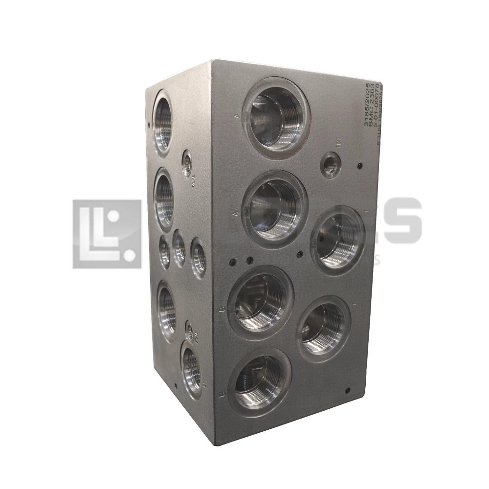 BMC 2363 Colhedora de Cana Case