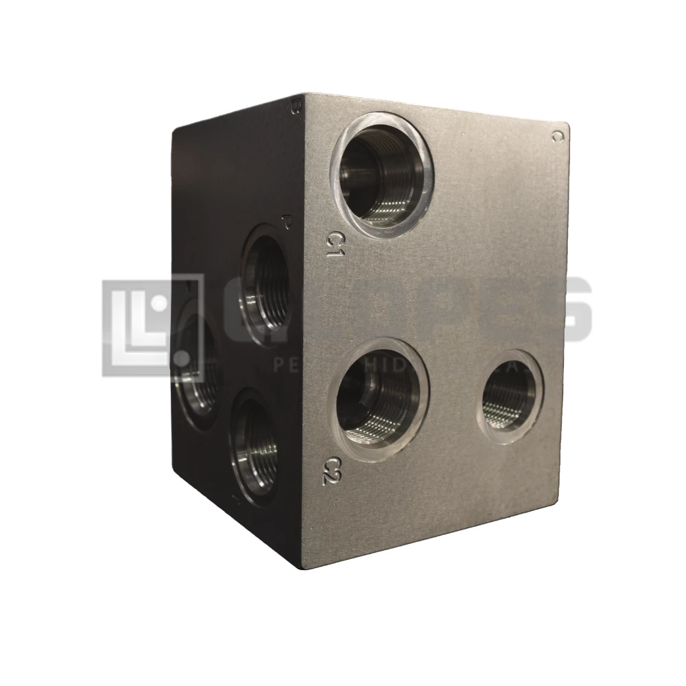 BMC 1714 Colhedora de Cana Case